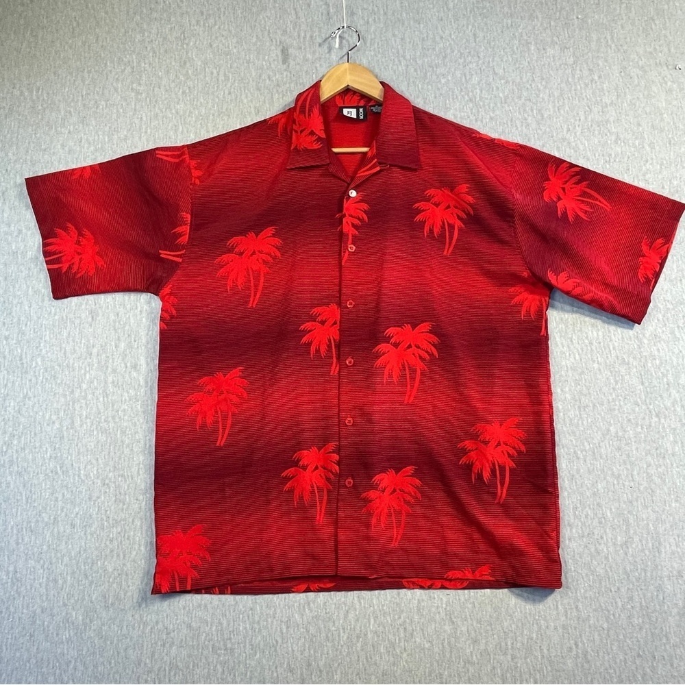 Moon Hawaiian Shirt Men’s XL Red Button Up Palm Trees Short Sleeve